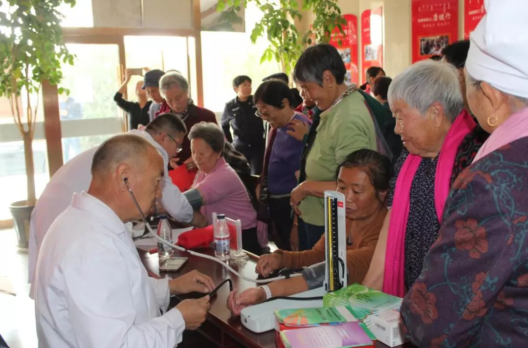 官宣！26张图，有咱乌审人暖暖敬老情，亮点在最后~