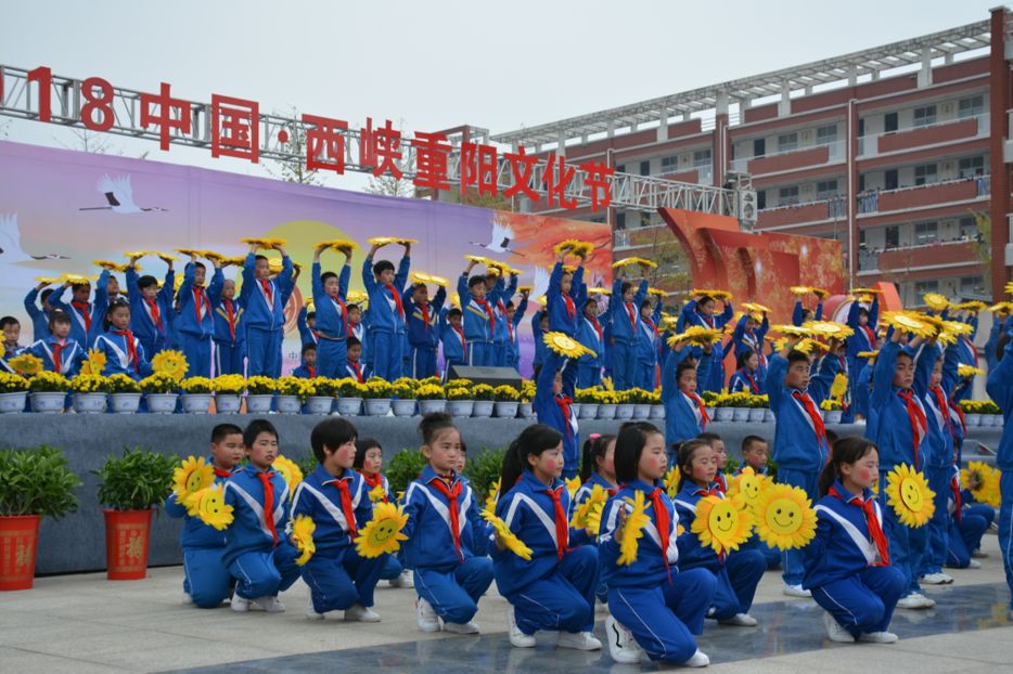 重阳节敬老爱老祝福视频,重阳节孝老敬亲广播稿