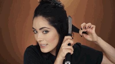 泫雅孔雪儿关晓彤,关晓彤和泫雅撞衫