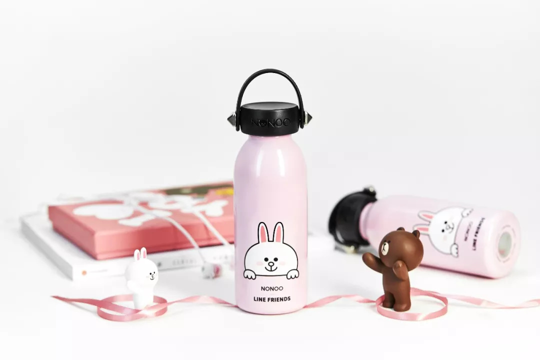 这只“亚洲网红天团”推出的联名款保温杯，让你从此爱上喝热水！