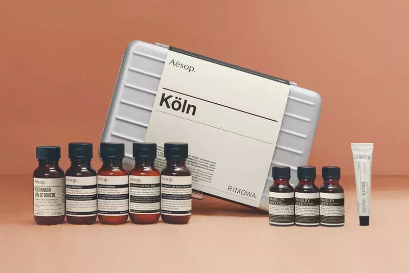 绾康鏃ョ粰鐢峰弸涔扮殑绀肩墿,绾康鏃ョ粰鑰佸叕涔扮殑涓滆タ