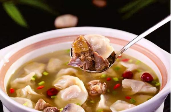 今日霜降节气注意事项,今日霜降一转眼已是深秋