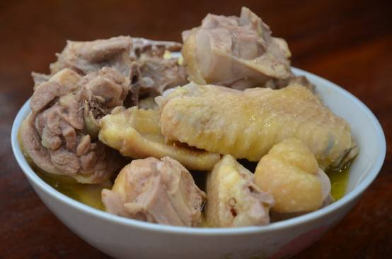 大理八大碗鱼做法,大理剑川八大碗店