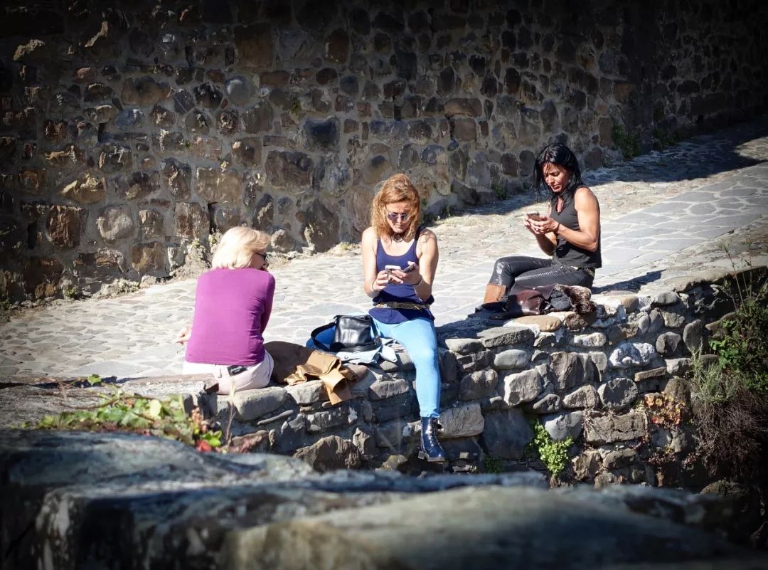 社恐自闭小孩怎样交流,社恐自闭头像