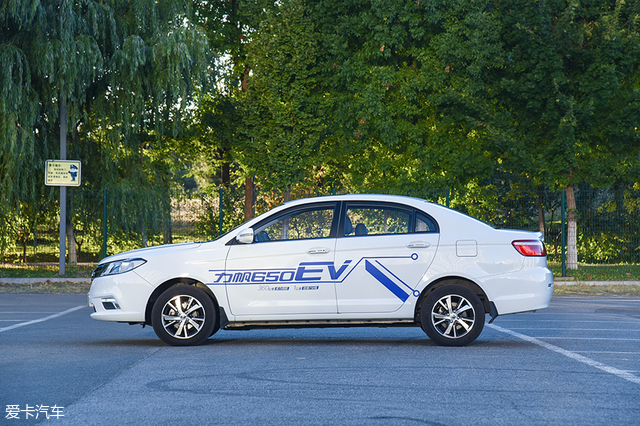 高性价比的实用之选爱卡评测力帆650EV