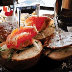 戳心窝的春城日常生活，625万昆明人边看边哭！