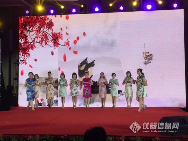 “情聚纽迈,共振未来”纽迈分析15周年庆典活动在苏州隆重举行