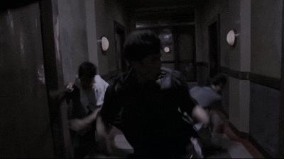 动作*片A**《突袭》之后，他又带来了一部*力暴**邪典！