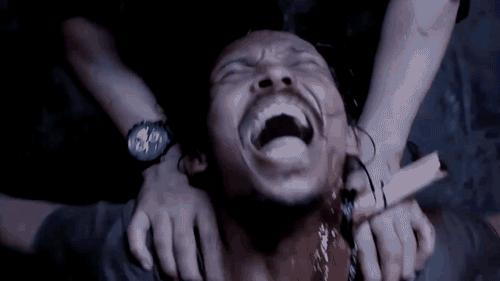 动作*片A**《突袭》之后，他又带来了一部*力暴**邪典！