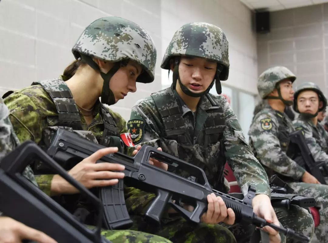 现场直击陆军,直击陆军某旅新年开训