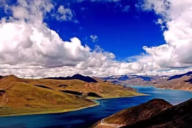 广州坐火车去西藏沿途的风景,从广州坐火车去西藏有没有直达