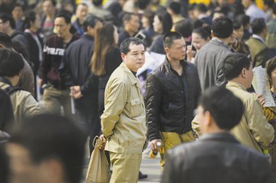 机器换人与中国蓝领的出路,机器换人就业前景如何