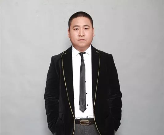 捧腹相声｜贾旭明带队“红壶相声社”空降新绎七修酒店！您瞧瞧？