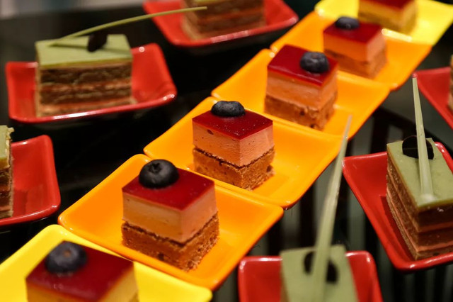 郑州好吃的海鲜自助餐厅推荐,让你一次吃个够的海鲜自助餐厅