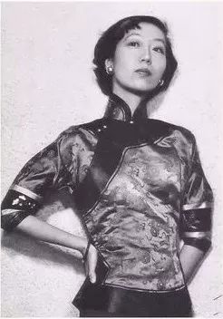 日本女生一般背什么包包,日本女人为什么要背那么多包包