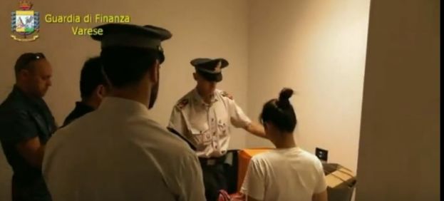代购被抓会被罚款吗,如果做代购被抓也判刑了怎么办啊