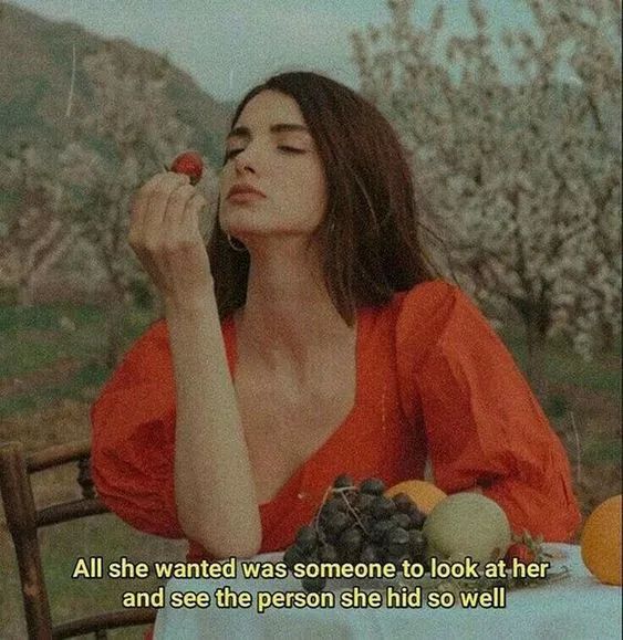 要不要上美容院做脸,女生去美容院做脸