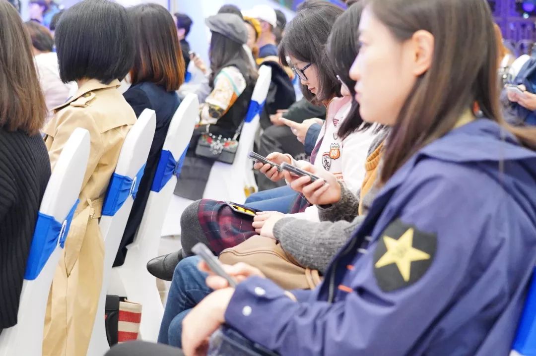 终于等到你央视,终于等到你直播唱歌