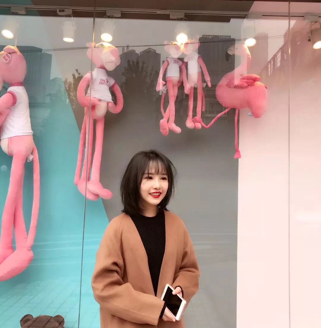 不办卡不推销，成都这家网红美发店为啥子这么火？