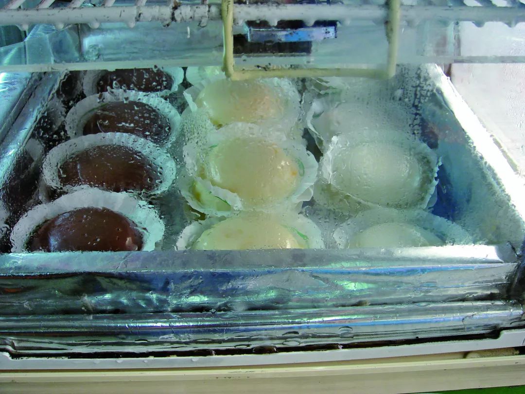 澳门并非只有“灯红酒绿”，还有这些生活气息满满的“旧区小店”