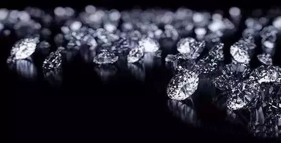 钻石是世界上荒谬的存在,骗了全世界100多年的钻石