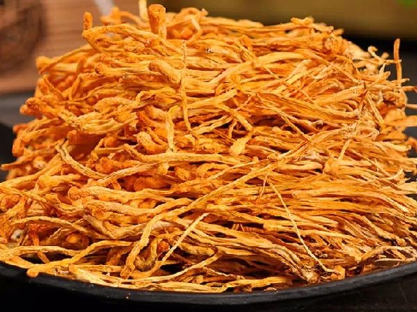 冬虫夏草踢出保健品,中央台曝光冬虫夏草踢出保健品