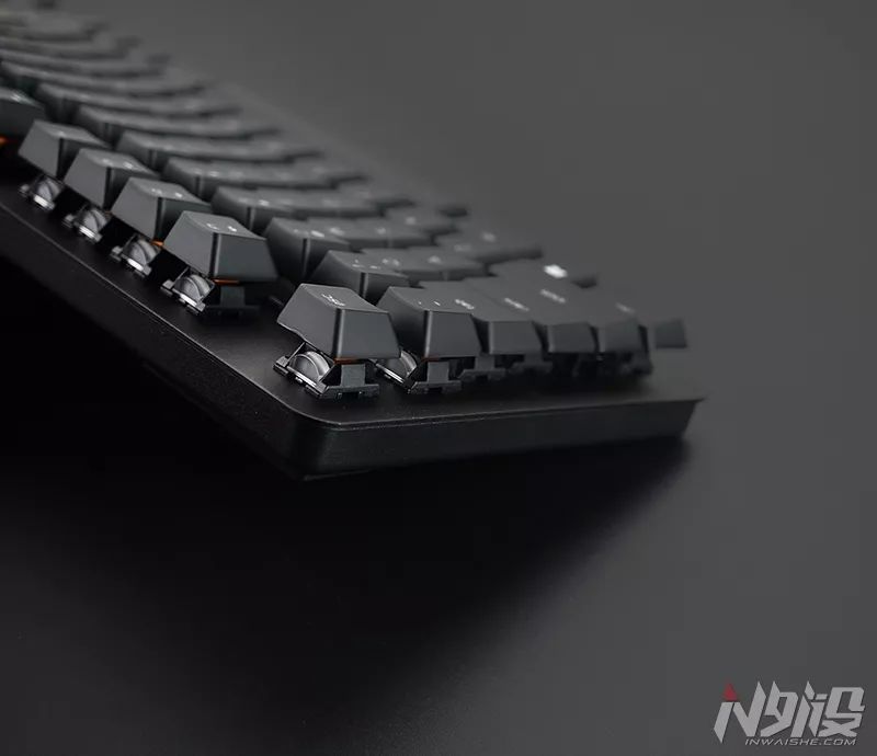 雷蛇黑寡妇蜘蛛x竞技版键盘鼠标,雷蛇黑寡妇v3键盘怎么下载驱动