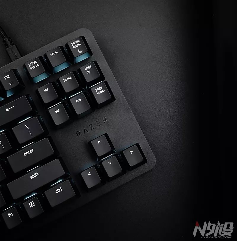 雷蛇黑寡妇蜘蛛x竞技版键盘鼠标,雷蛇黑寡妇v3键盘怎么下载驱动