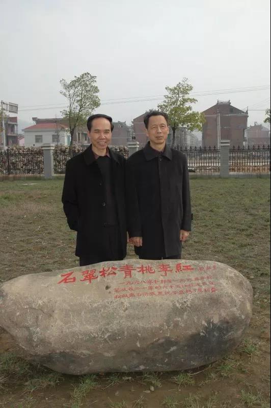 江中的故事,江中背景故事