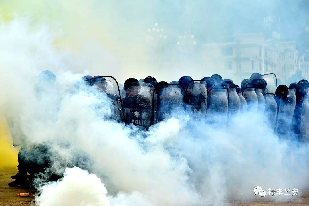 练为战砺尖兵现场直击,练为战原唱