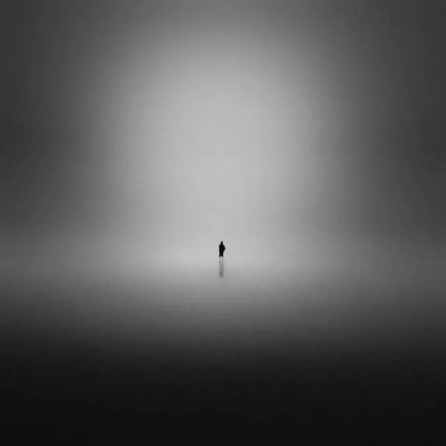 生而为人我很抱歉的日语,太宰治为什么说生而为人我很抱歉