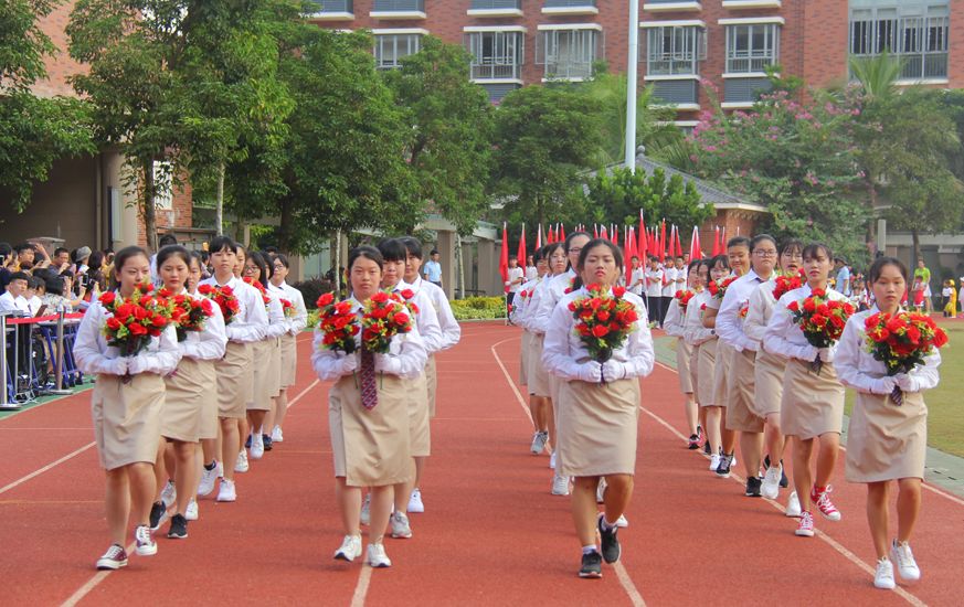 观澜湖华侨中学校园,海口市华侨中学观澜湖学校国标舞