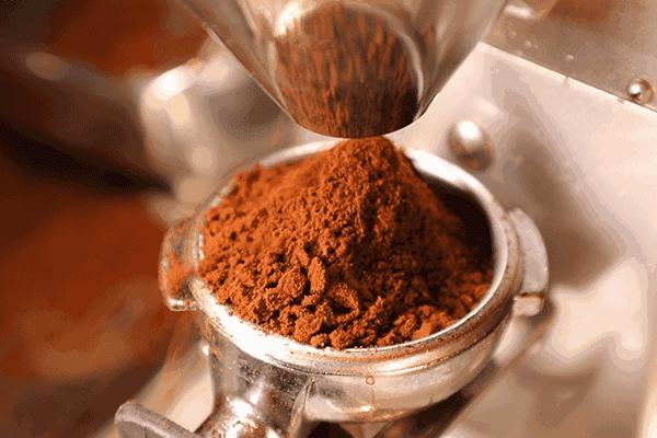 风靡北上广，排队2小时！地表最强潮饮店终于登陆西安了！