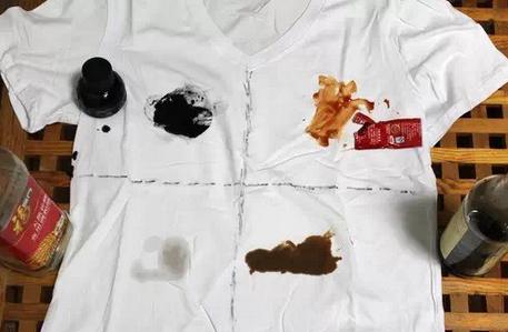 衣服染色了怎么洗掉最有效的方法,衣服被染色最靠谱的恢复方法