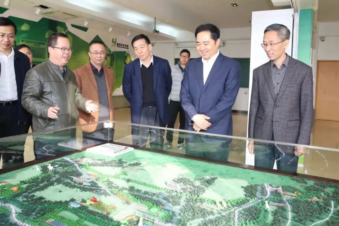 校内免费托管和第三方托管哪个好,小学校内托管跟第三方托管哪个好