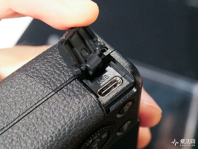 理光GRIII相机终现身售价十万日元真香？