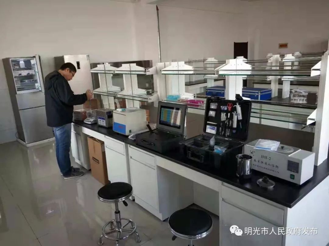 「点赞」明光市各市场监管所快检室全覆盖，让你真正“吃得放心”！