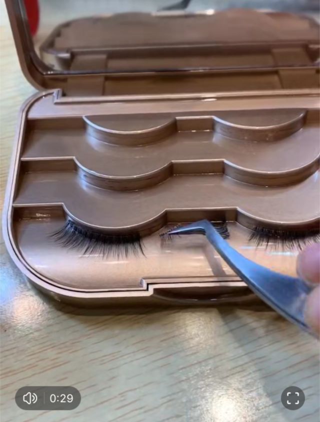 金莎回复的五个字引热议,金莎道歉全集视频