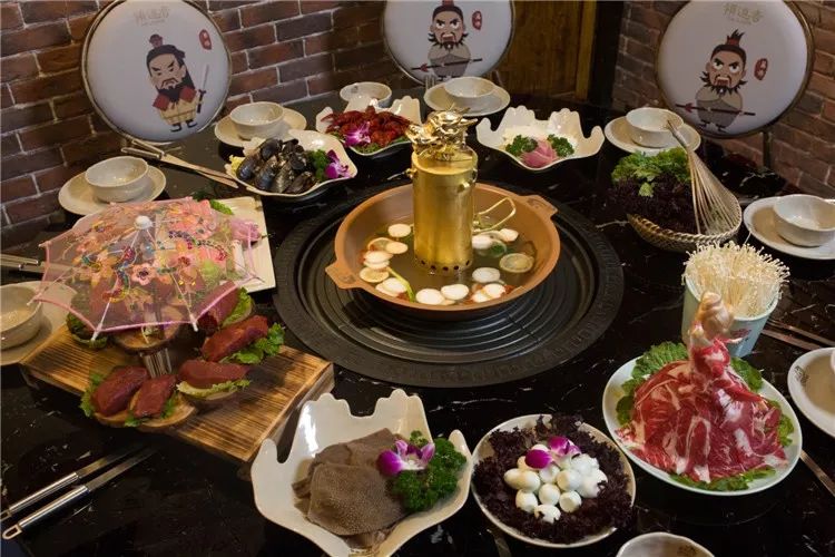 烧烤火锅一体无烟锅,烧烤火锅一体锅美食