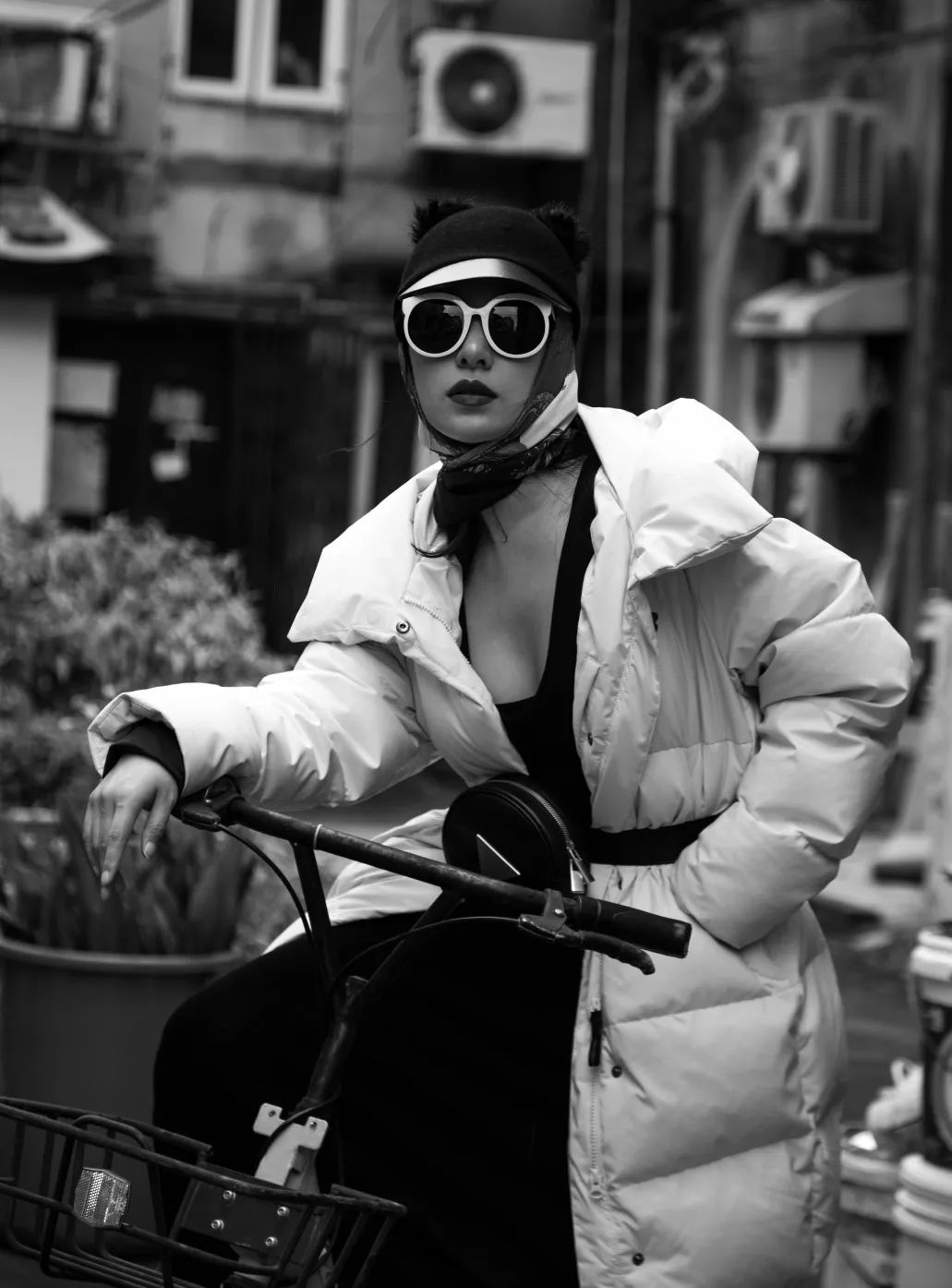 看完这篇别再说羽绒服不时髦,造型示范