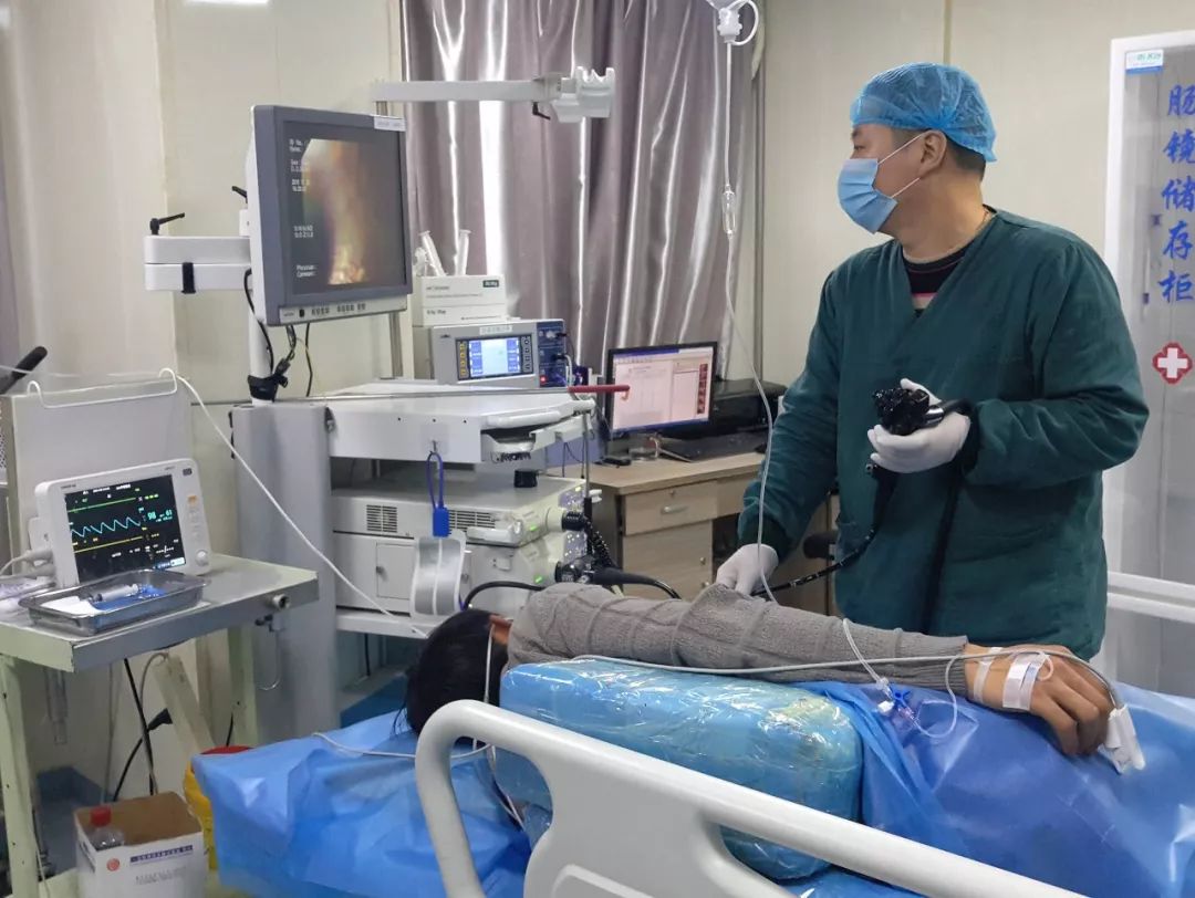 45岁男子腹部疼痛,偶尔还大便带血,一查竟是这种情况!医生:多数患者自认为是痔疮,早期没有任何症状!