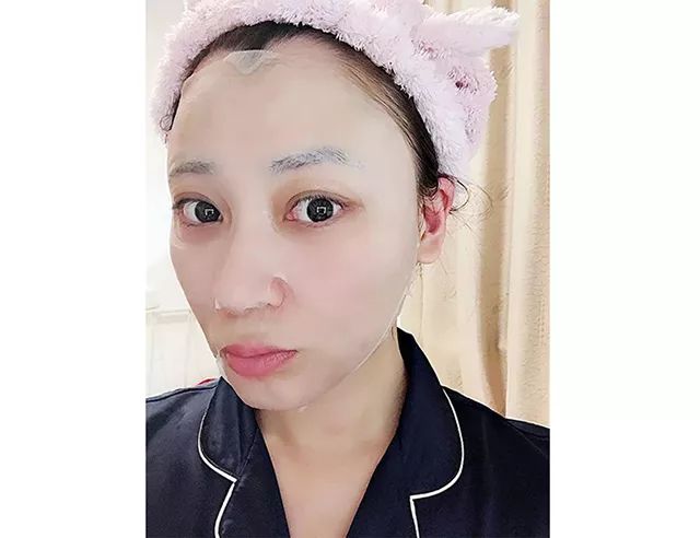 好物｜卖爆了的“蓝色药丸”，敷完脸水水的、亮亮的！