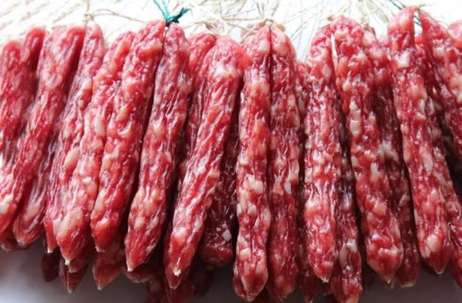 鑸屽皷涓婄殑缇庨骞夸笢鑵婂懗,绉嬪啲缇庨鑵婂懗