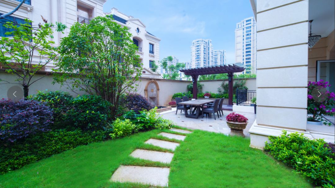 发现价格和首日开盘价格,笋盘为什么那么便宜