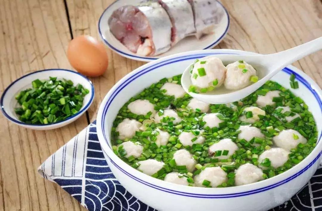 最具幸福感的县级市中唯一一座上榜的北方小城，光是海鲜就能吃到你激灵！