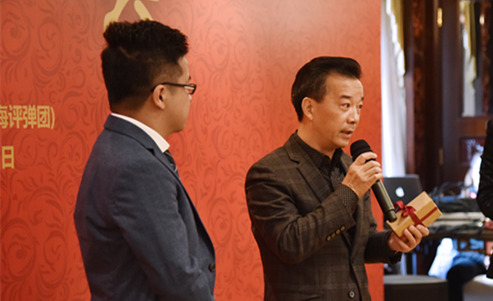 递上拜师帖,先生送给他一个500G移动硬盘……