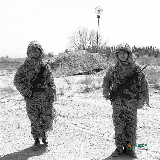 军旅微影像,军旅感人催人泪下的战友情视频