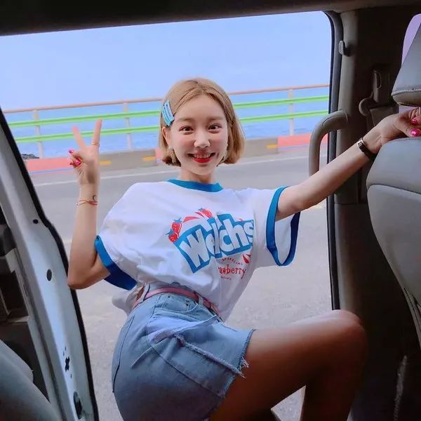 土味发夹重回时尚圈,最新时尚潮流发夹