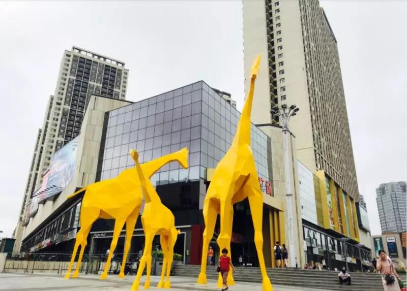 青岛吃喝玩乐的商圈,青岛平价购物广场推荐