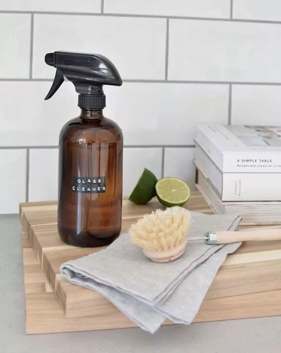 白色羽绒服脏了怎么洗干净,羽绒服脏了怎么洗干净小妙招